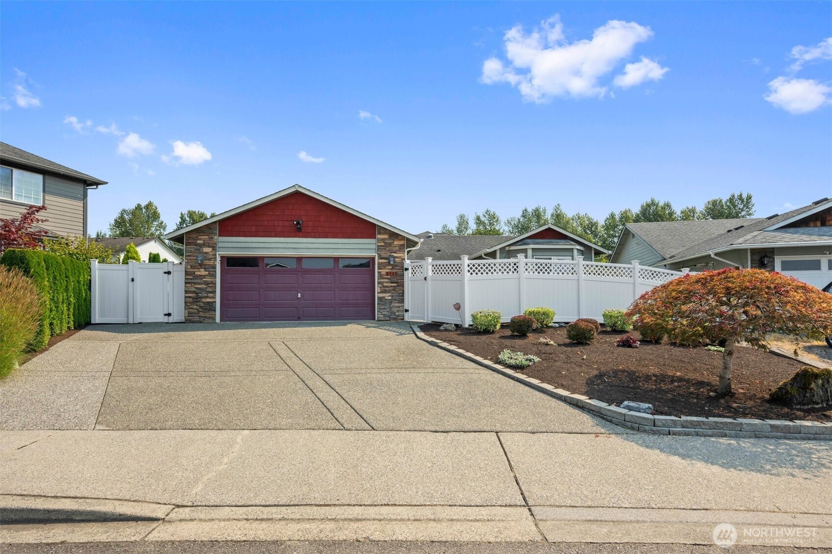 3331 65th Drive Property Photo 1