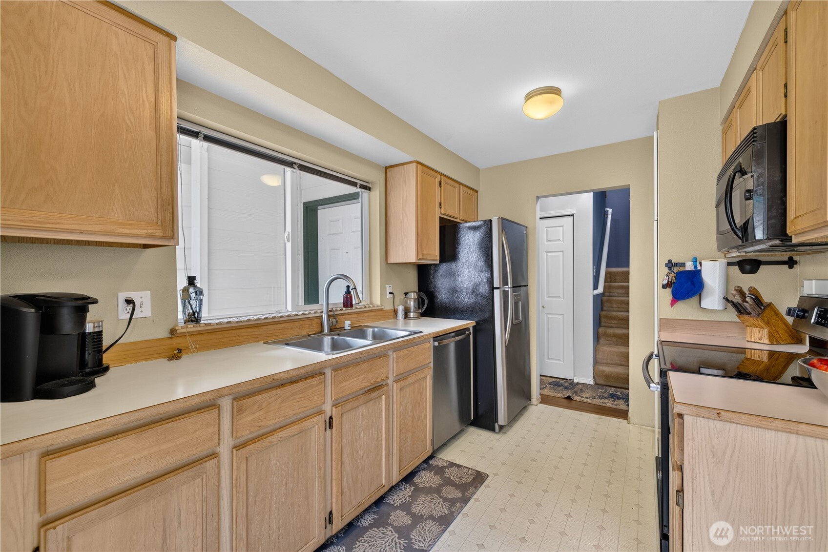 1131 115th Street M4 Property Photo 9