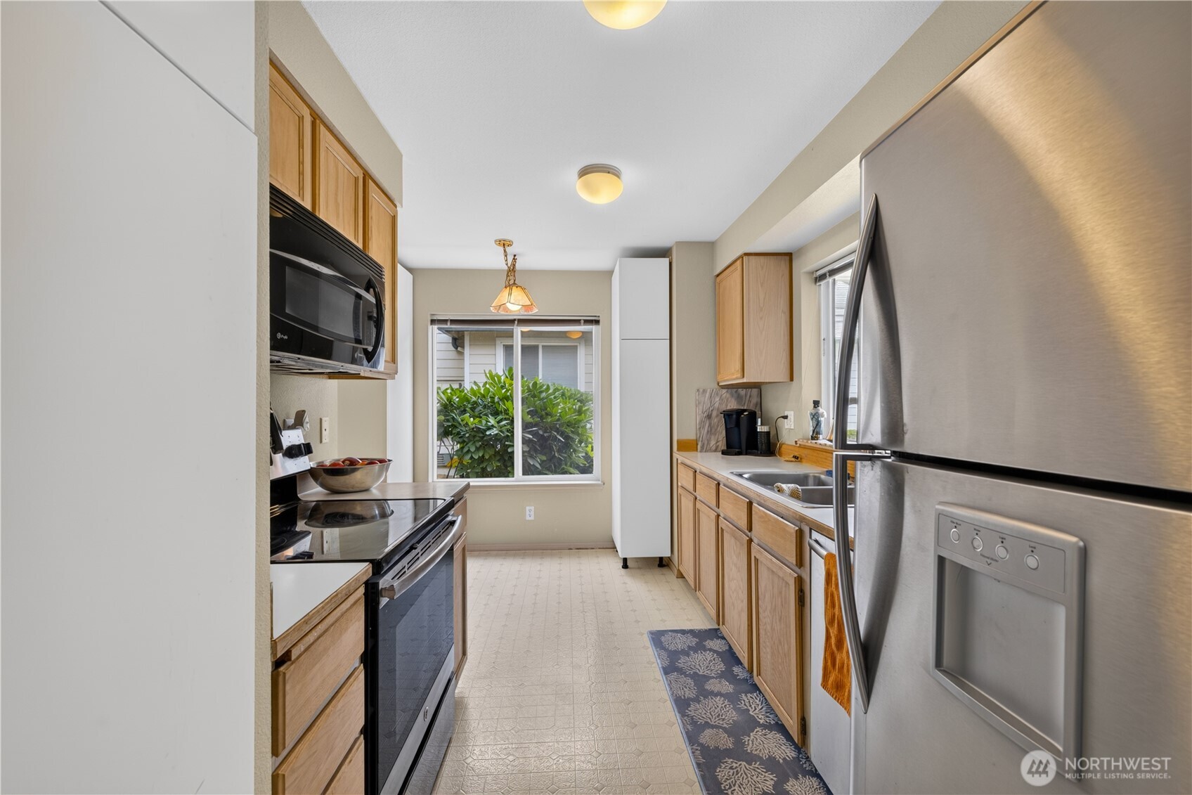 1131 115th Street M4 Property Photo 10