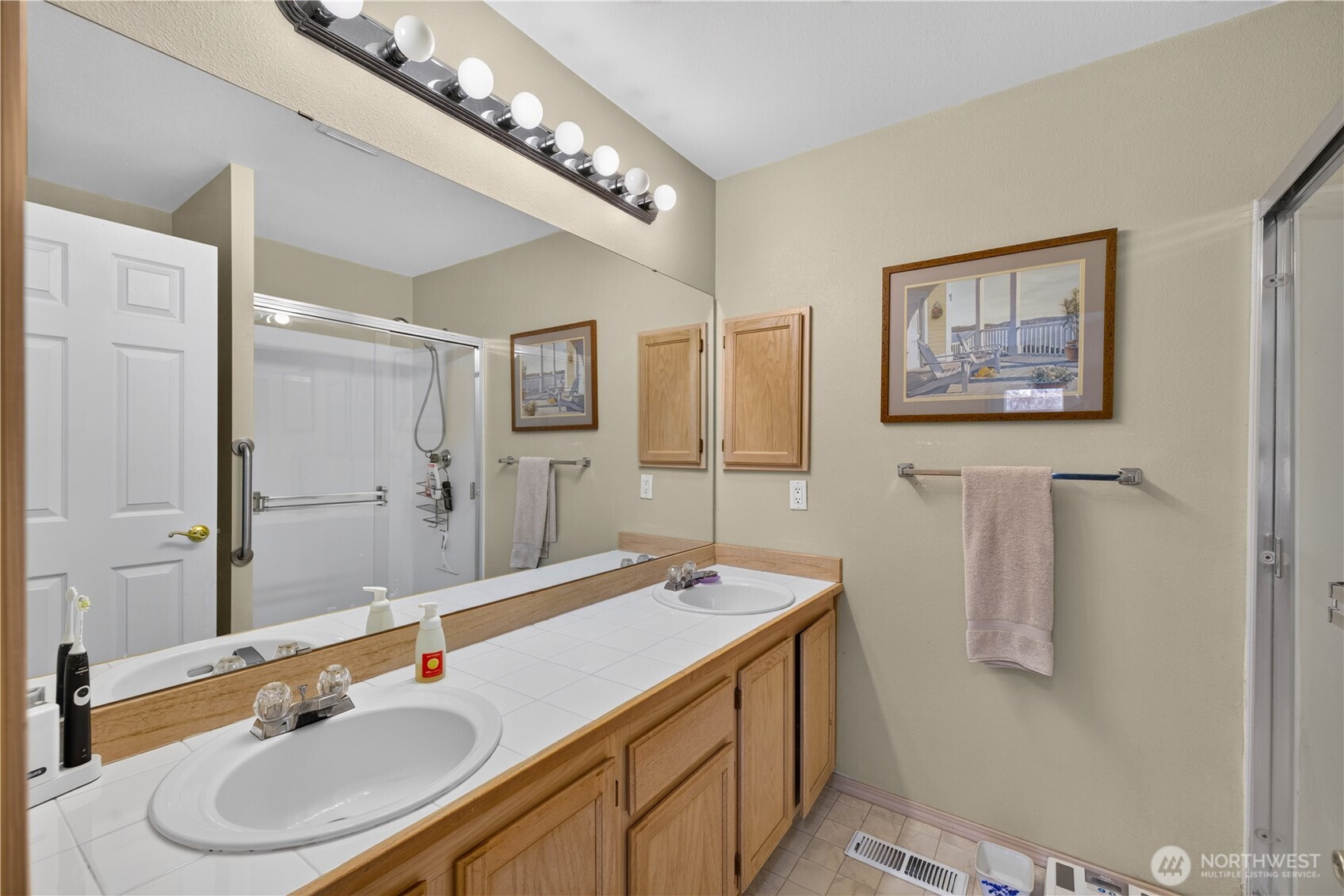 1131 115th Street M4 Property Photo 28