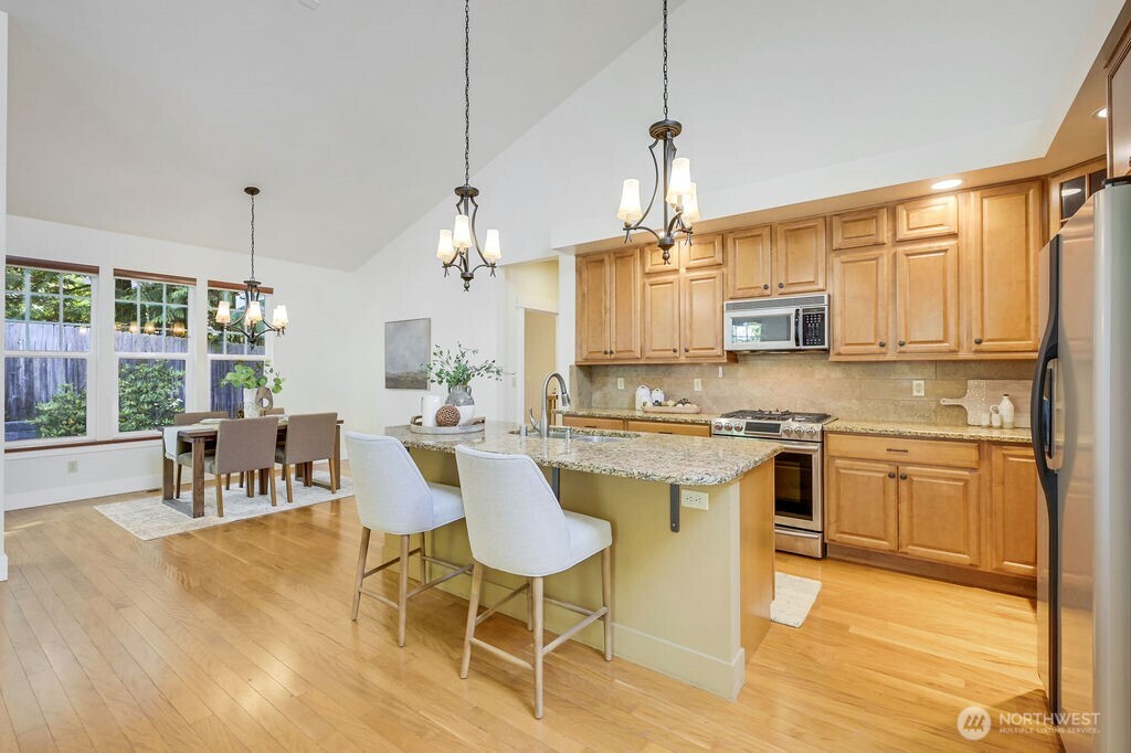 4770 Willamette Street Property Photo 11