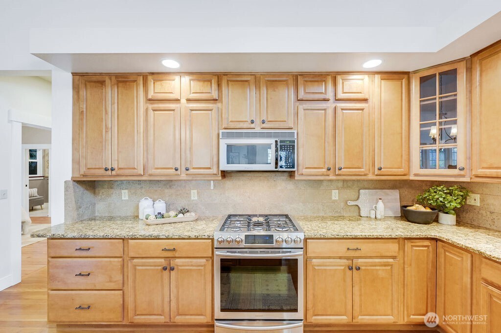 4770 Willamette Street Property Photo 18