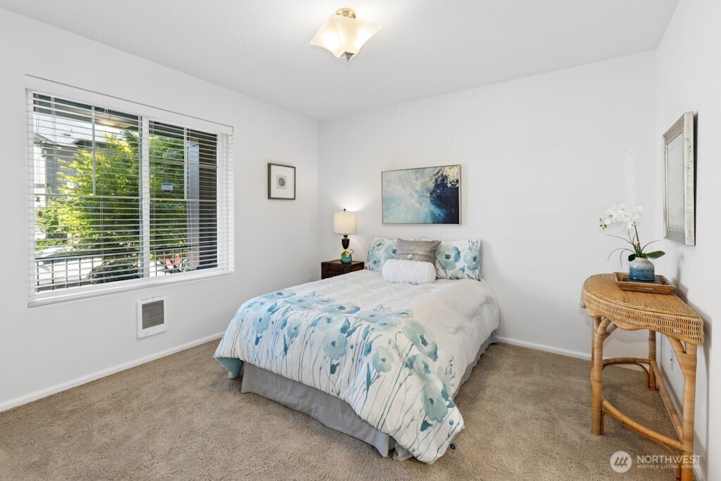 10372 156th Place 101 Property Photo 6