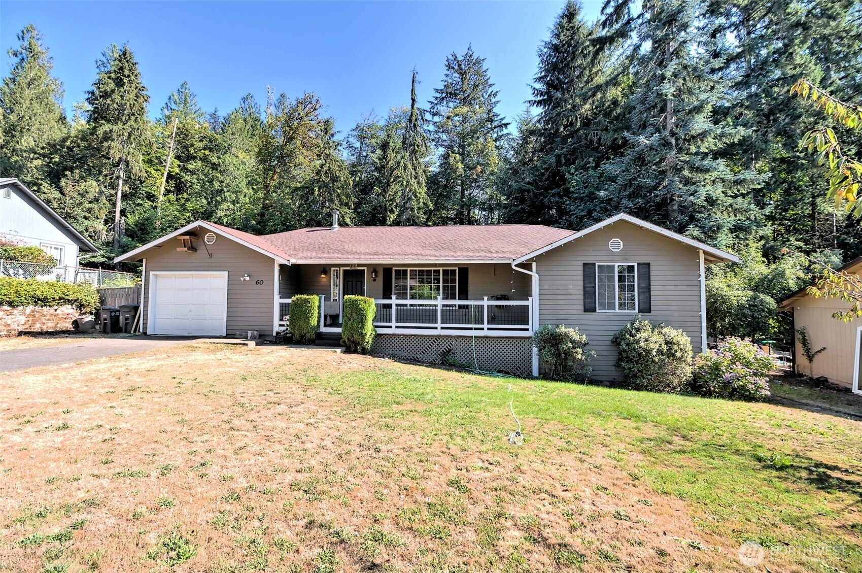 60 Ne Riverhill Lane Property Photo 2