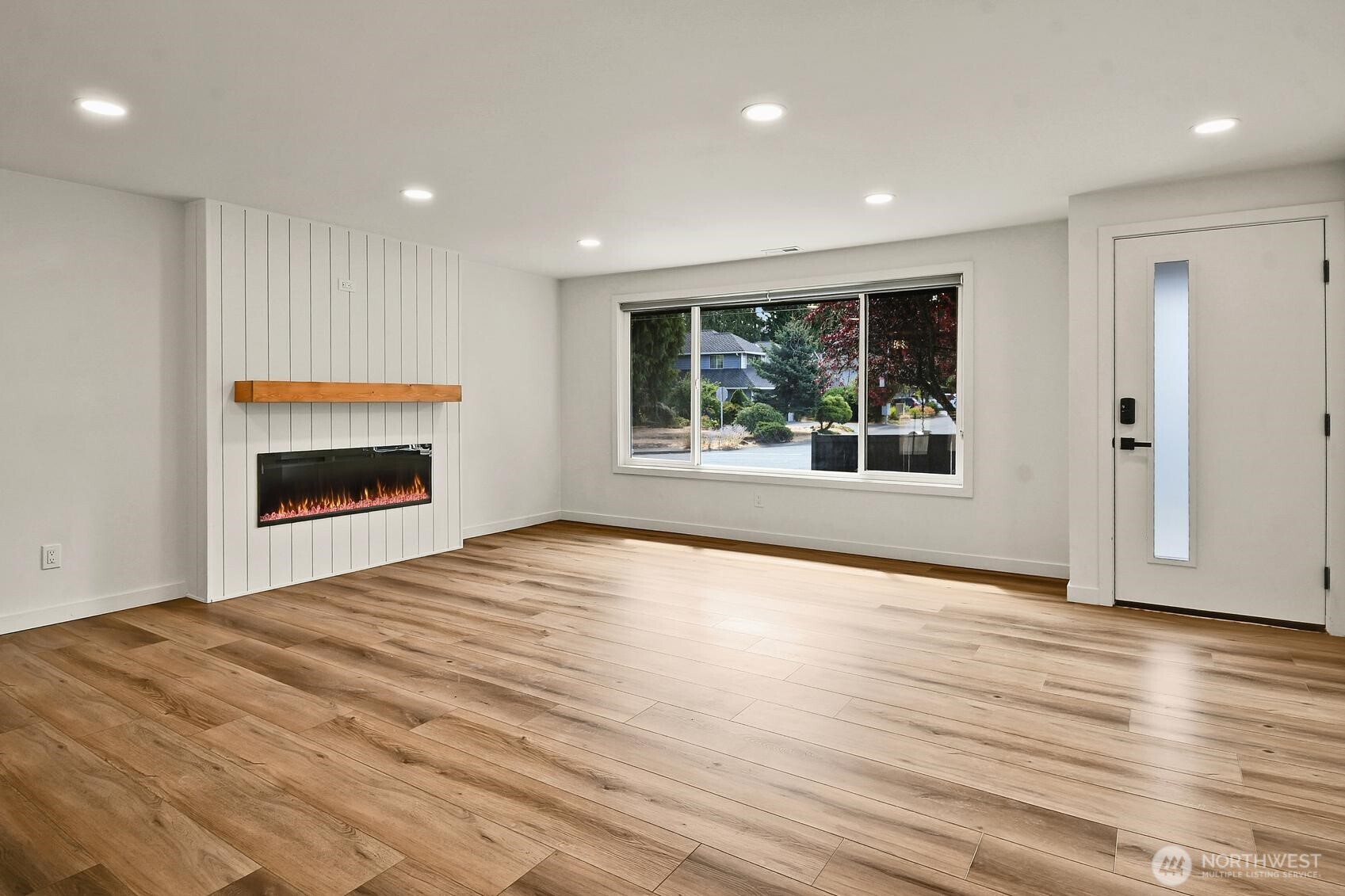 4221 108th Street Property Photo 4