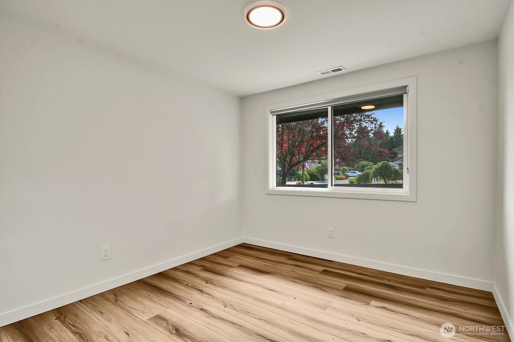 4221 108th Street Property Photo 12