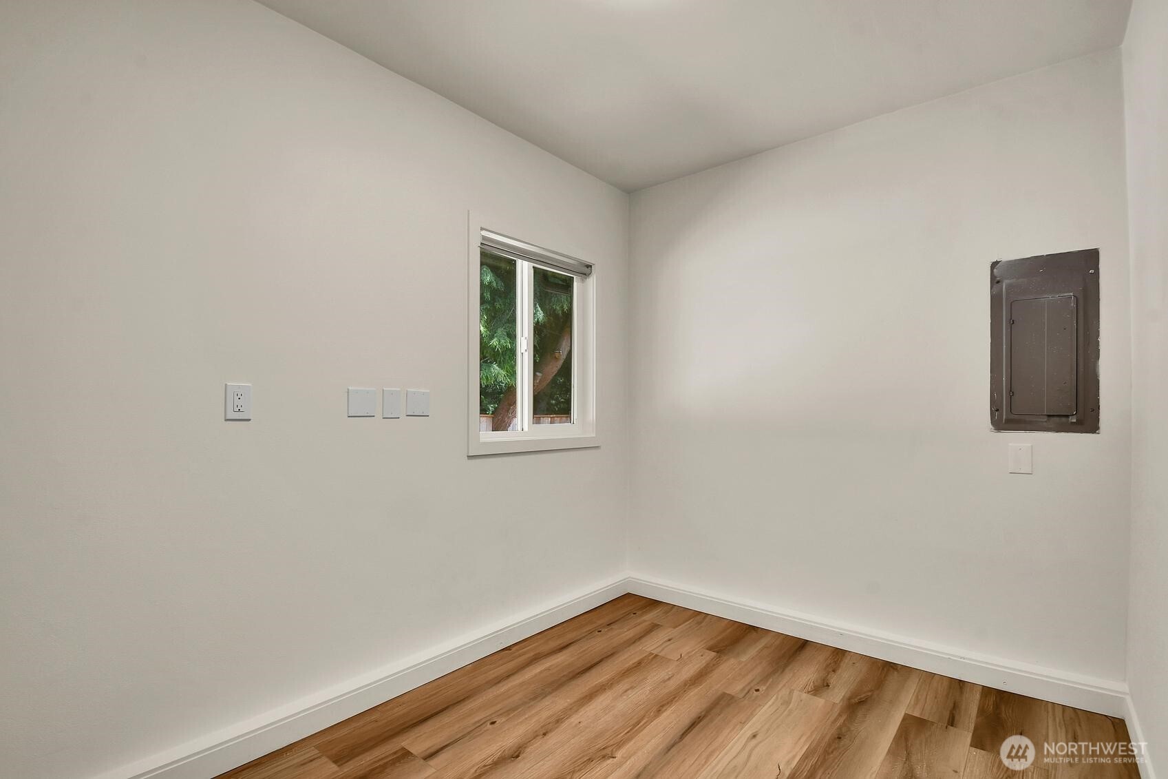4221 108th Street Property Photo 16