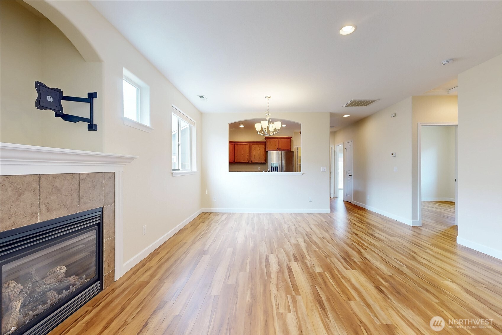 1212 Sw Carver Street Property Photo 3