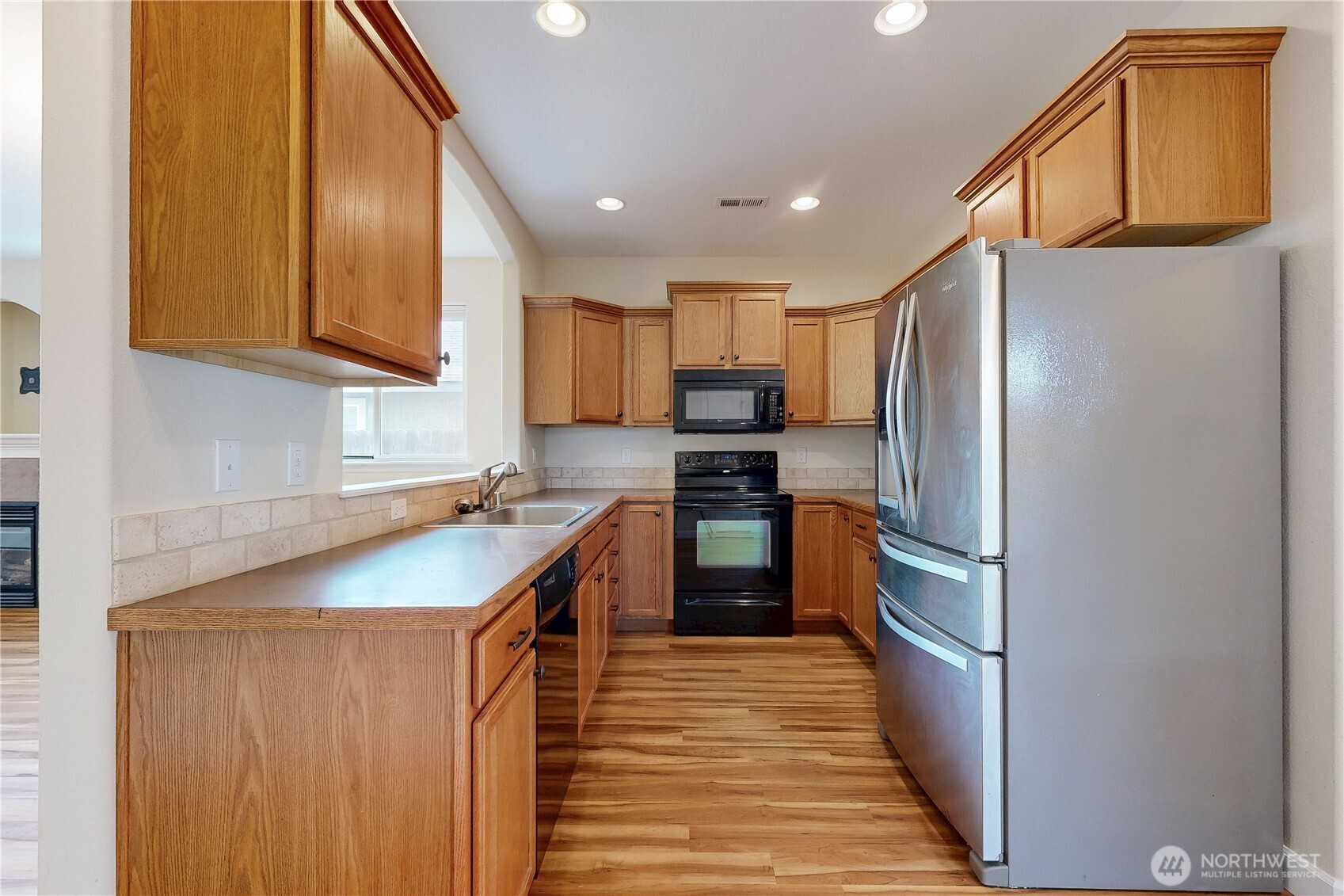 1212 Sw Carver Street Property Photo 7