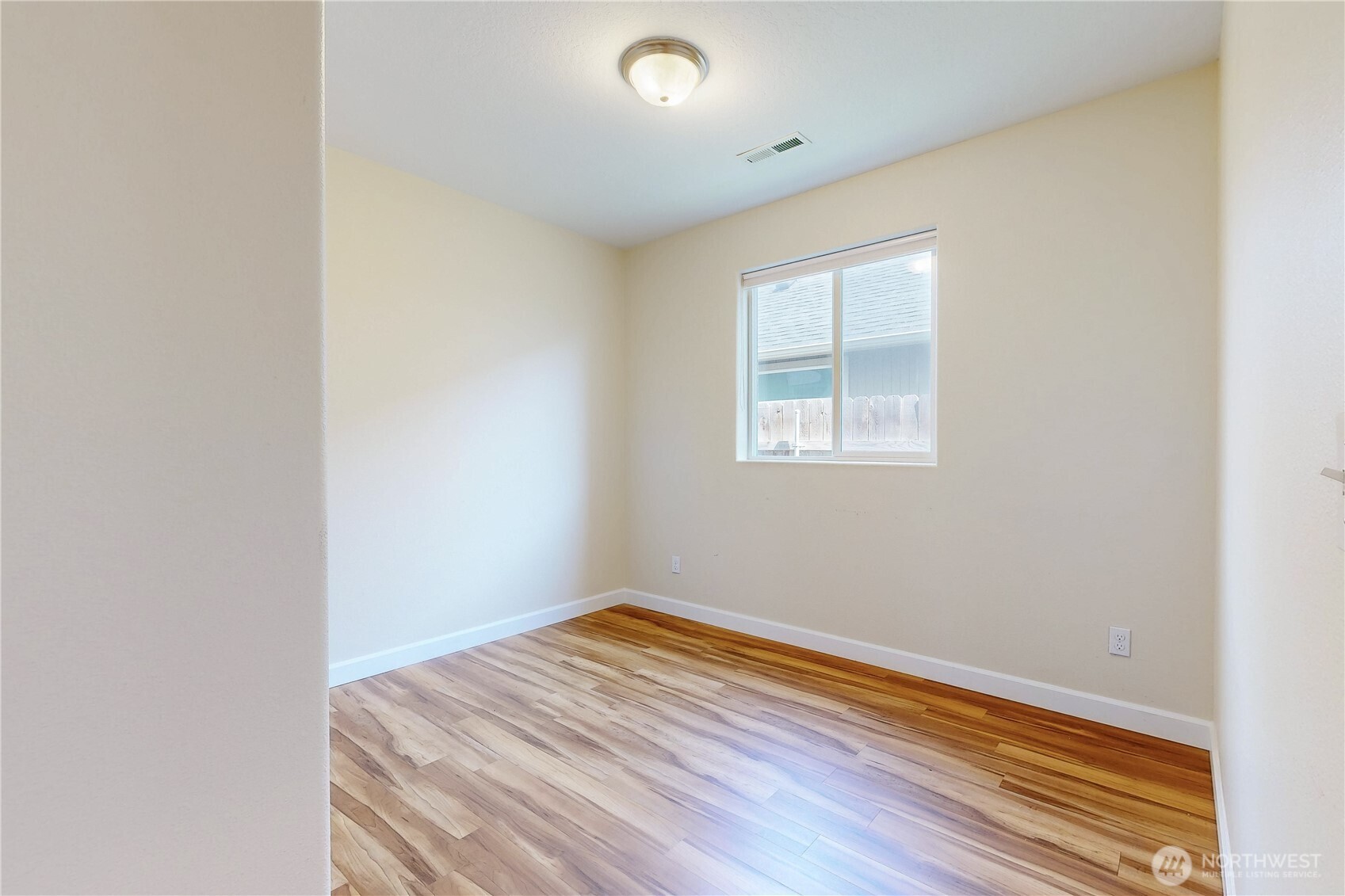 1212 Sw Carver Street Property Photo 17