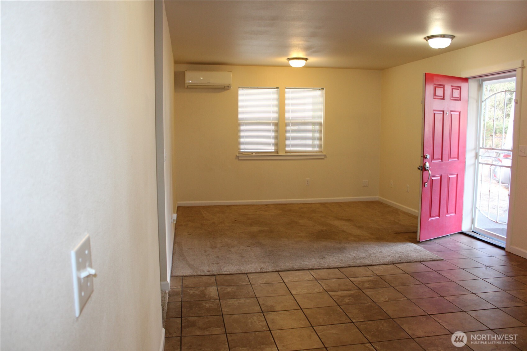 8921 Commercial Street Property Photo 3