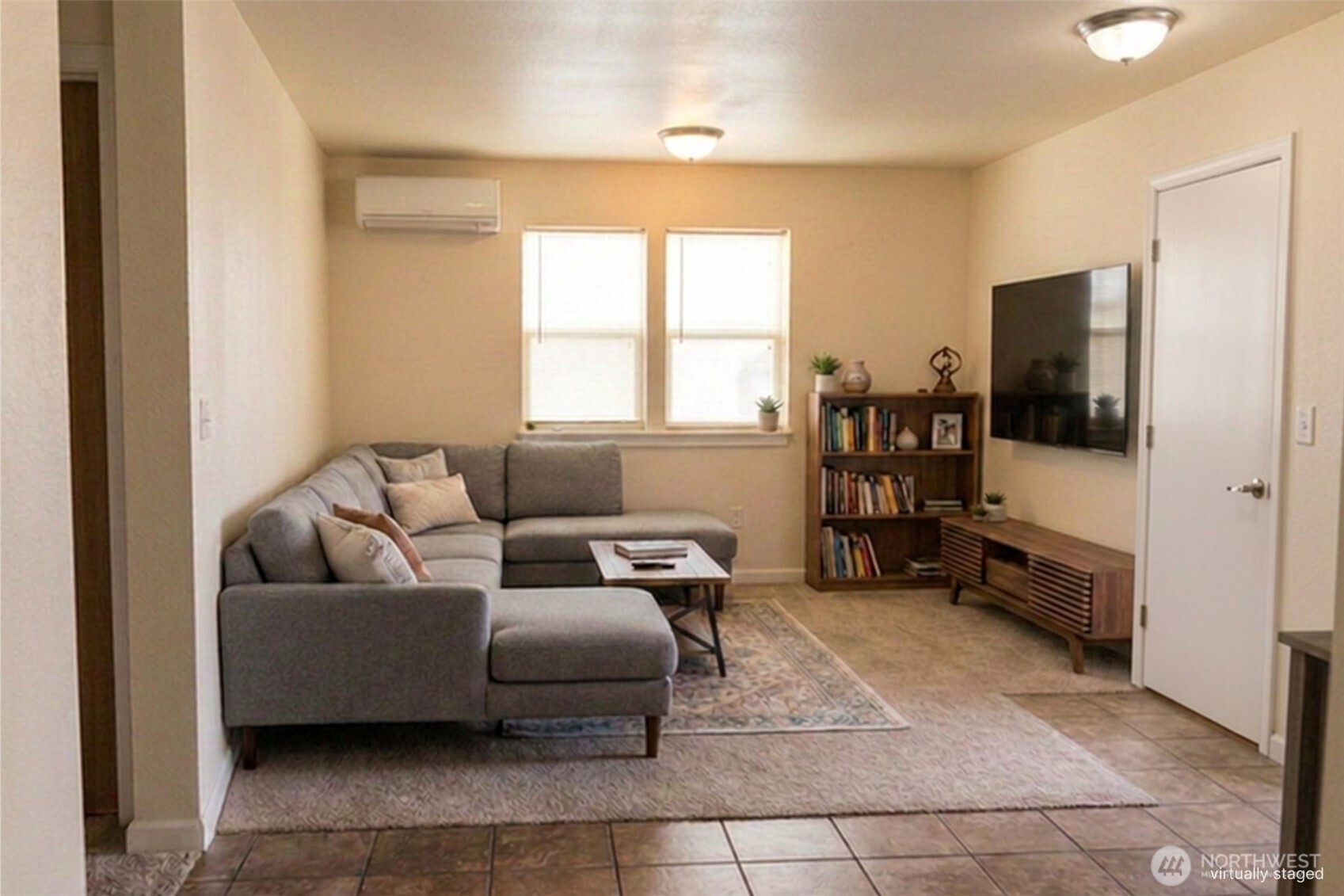 8921 Commercial Street Property Photo 4