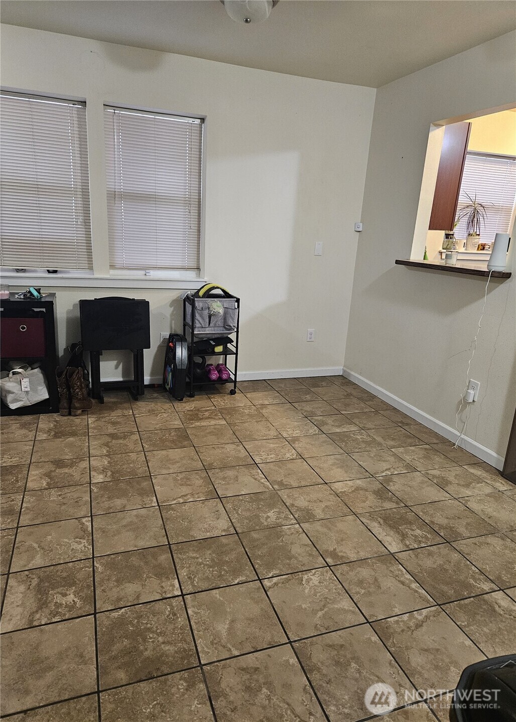 8921 Commercial Street Property Photo 5