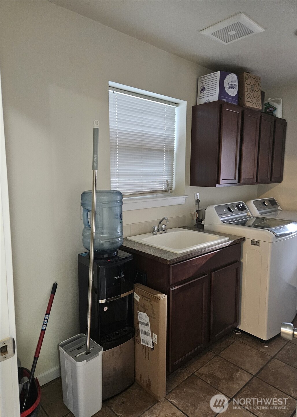 8921 Commercial Street Property Photo 12