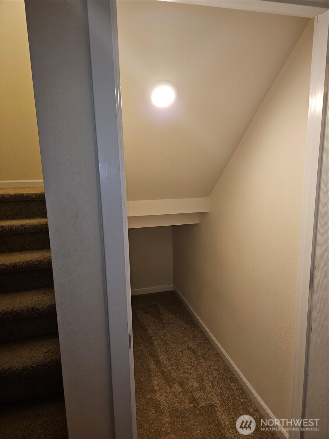8921 Commercial Street Property Photo 17