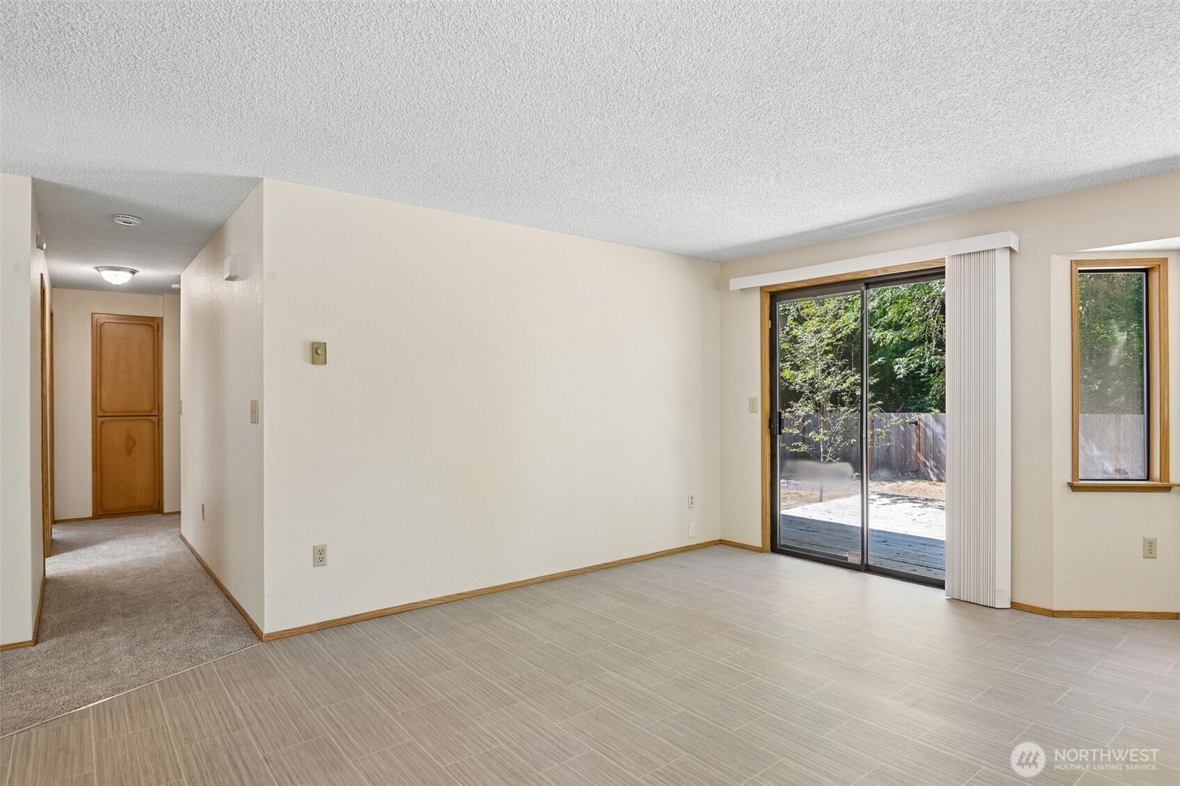 9003 159th Street Property Photo 6