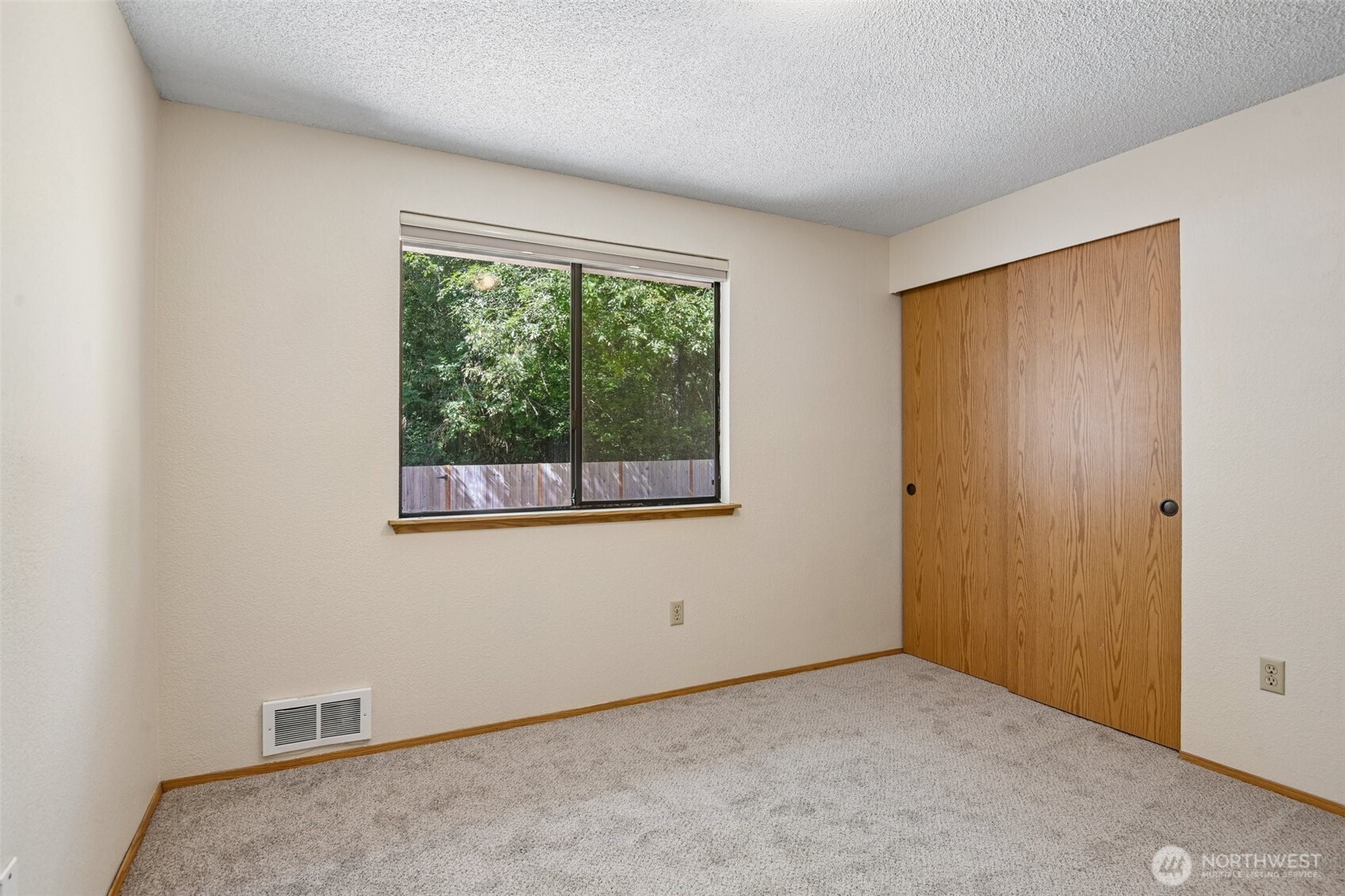 9003 159th Street Property Photo 13