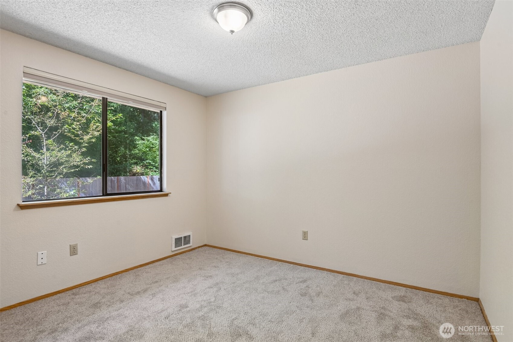 9003 159th Street Property Photo 18