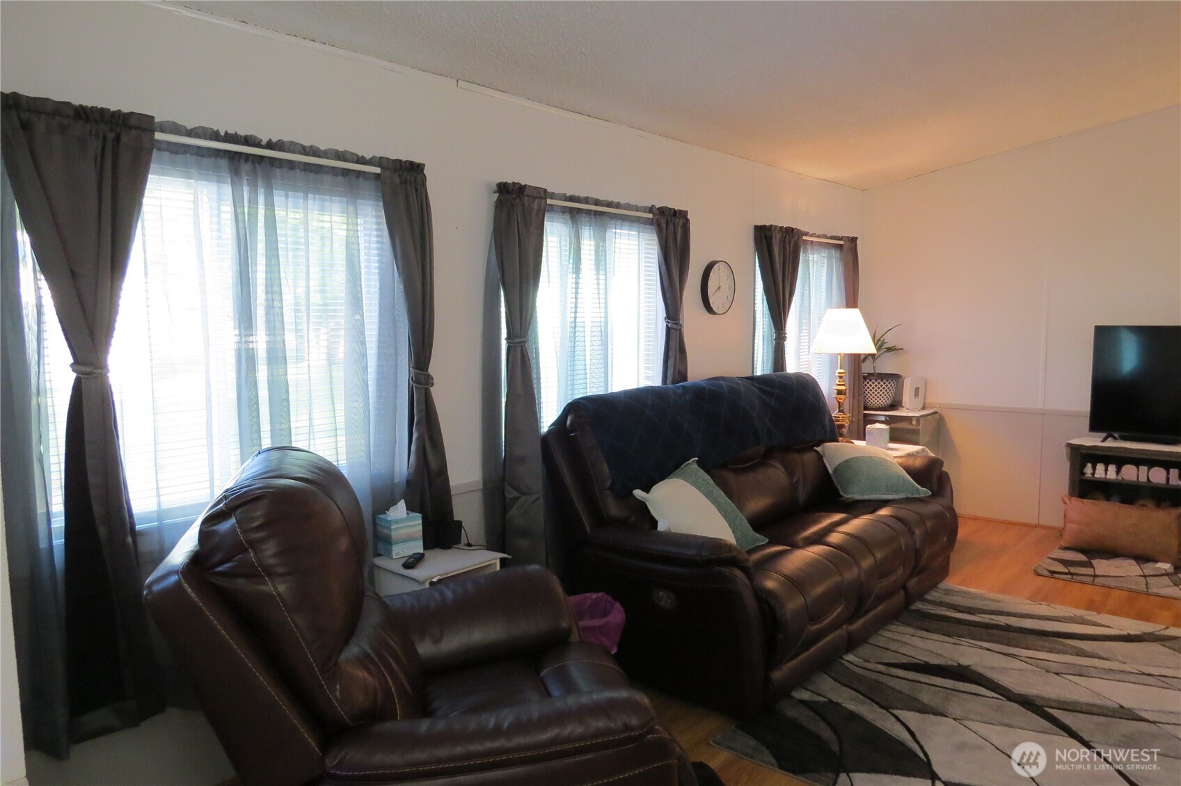 1019 Stanford Drive 20 Property Photo 10