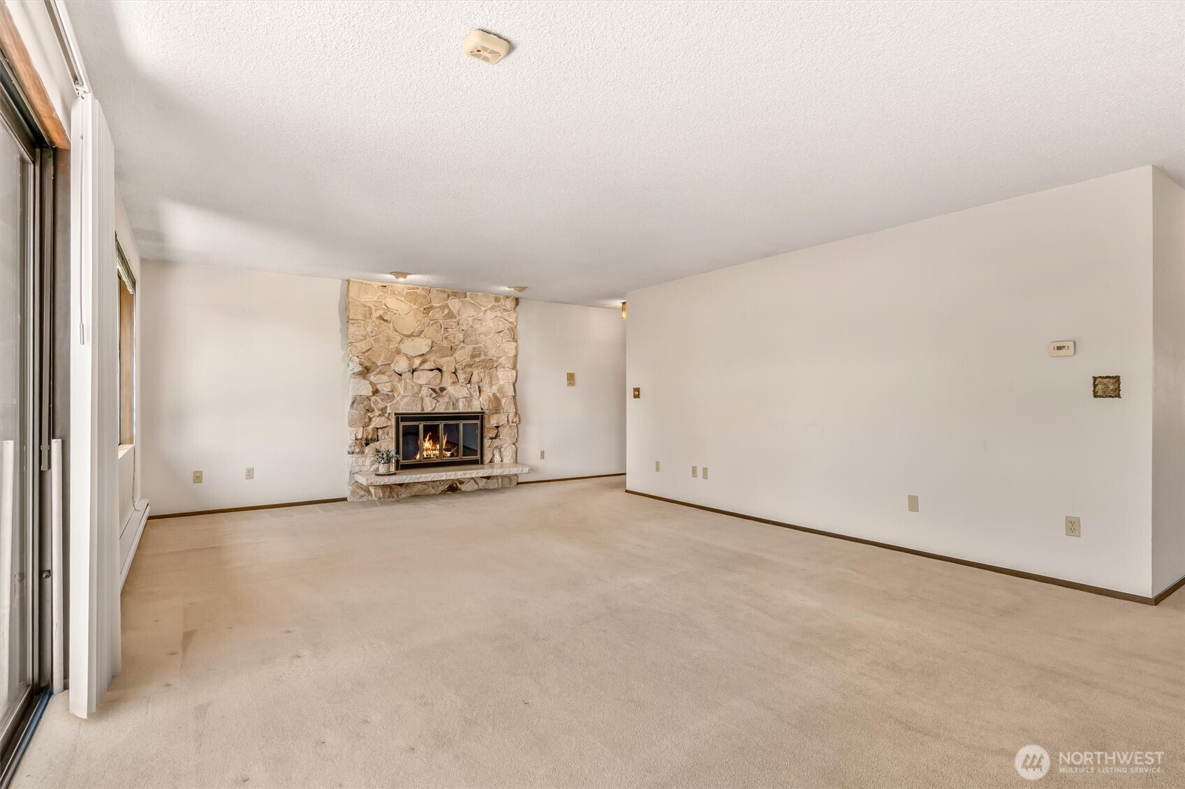 2418 Euclid Avenue 6 Property Photo 10