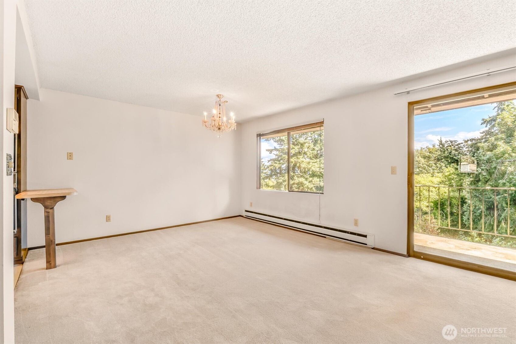 2418 Euclid Avenue 6 Property Photo 12