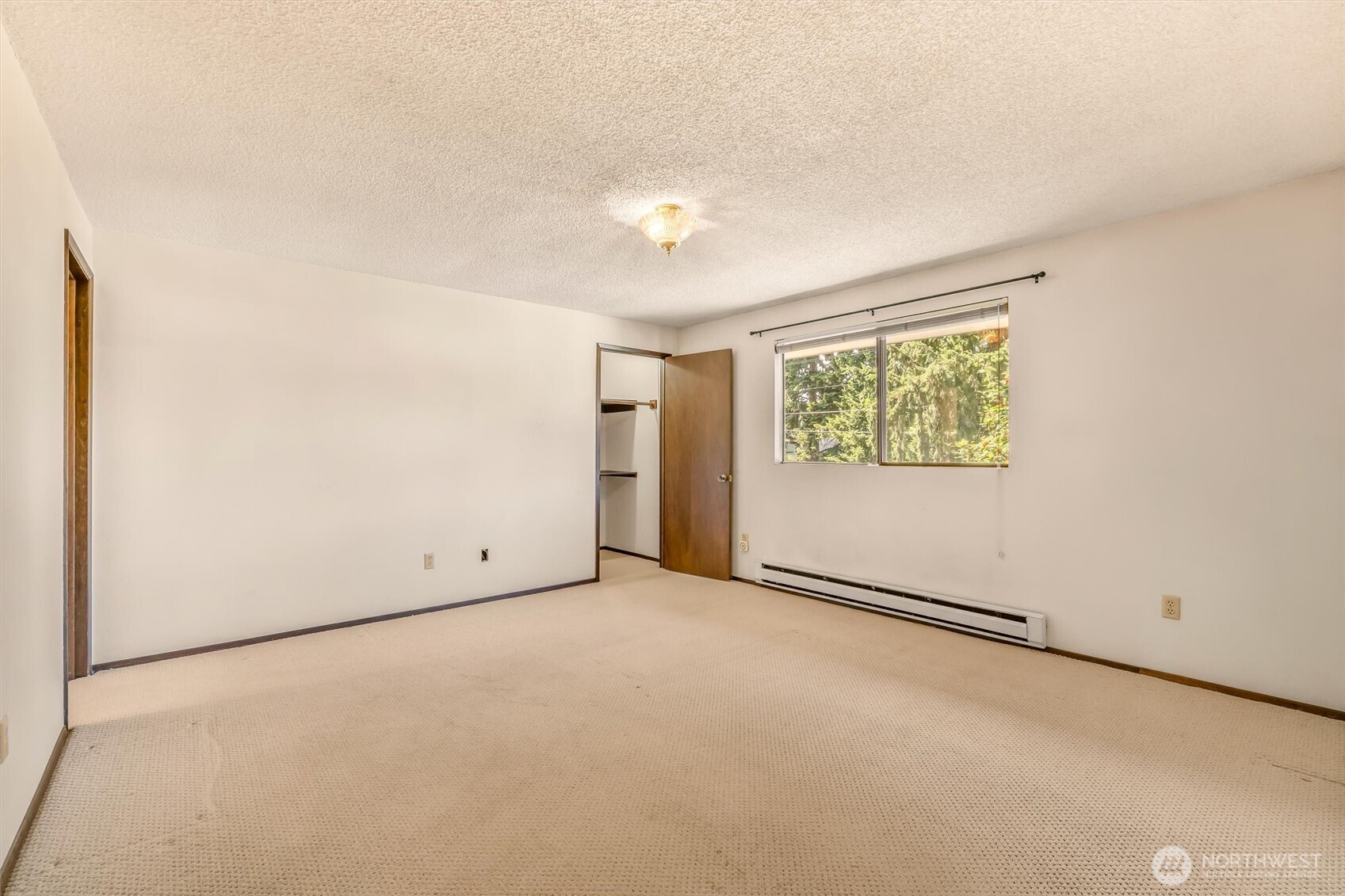 2418 Euclid Avenue 6 Property Photo 18