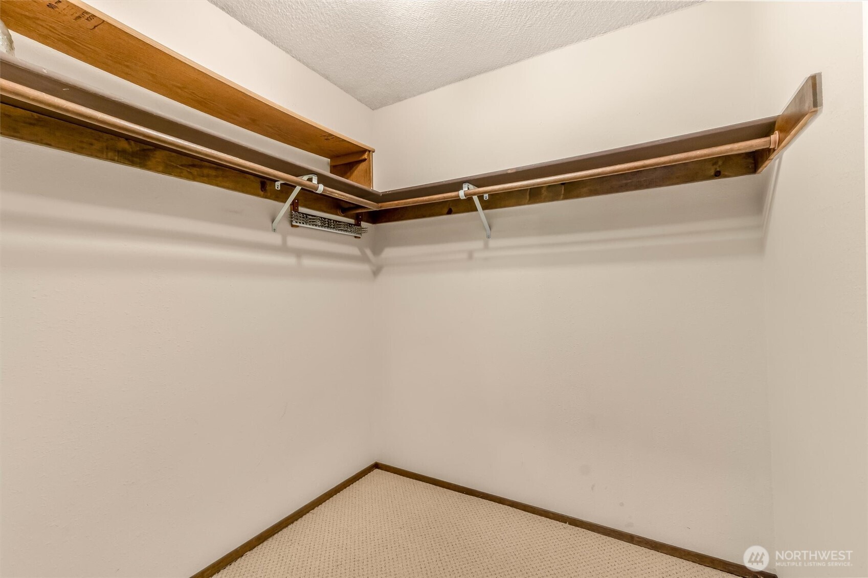 2418 Euclid Avenue 6 Property Photo 21