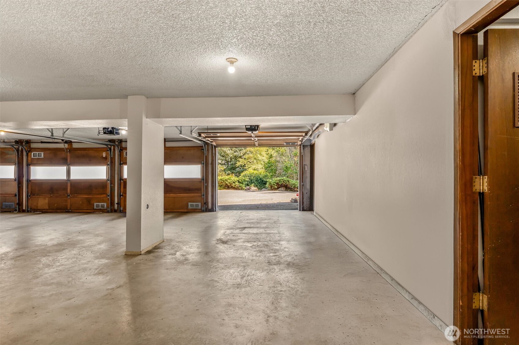 2418 Euclid Avenue 6 Property Photo 33