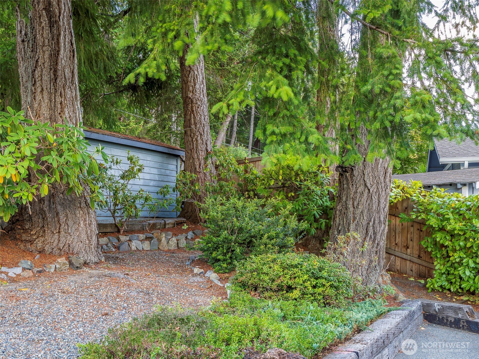 451 Ne Landon Road Property Photo 9