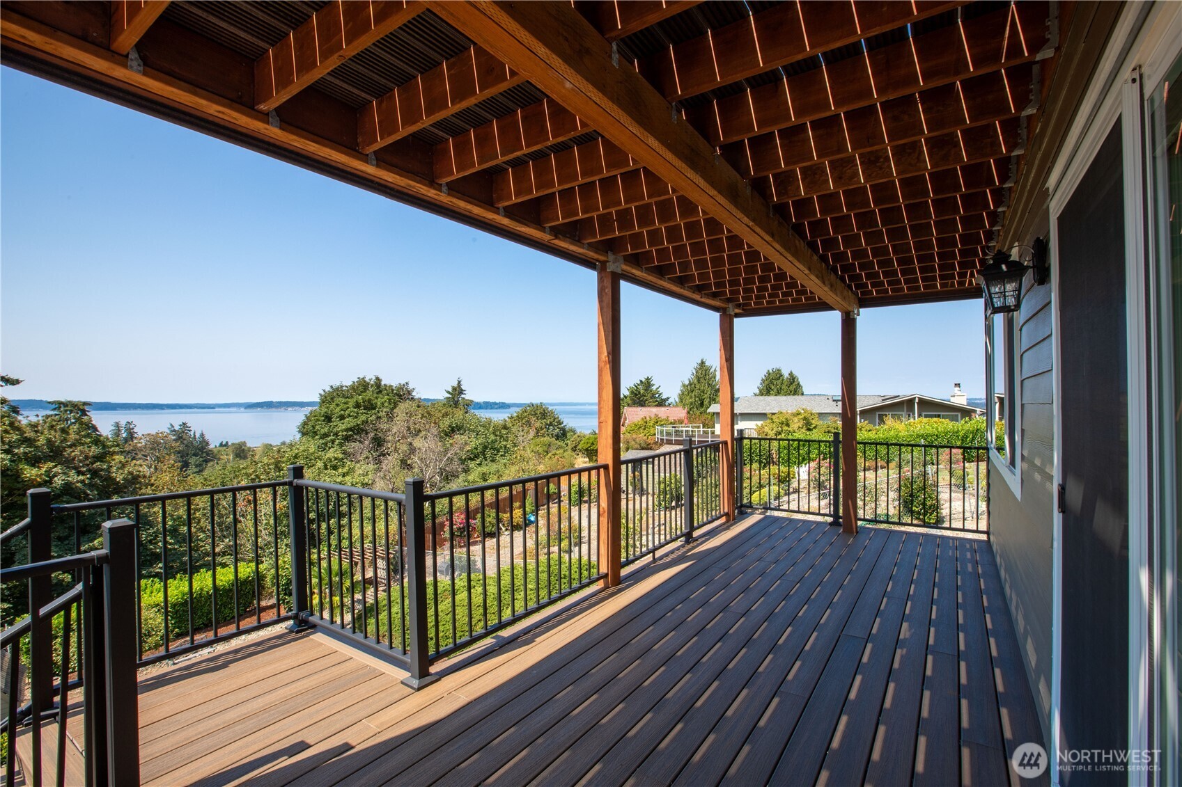 10010 76th Street Property Photo 10