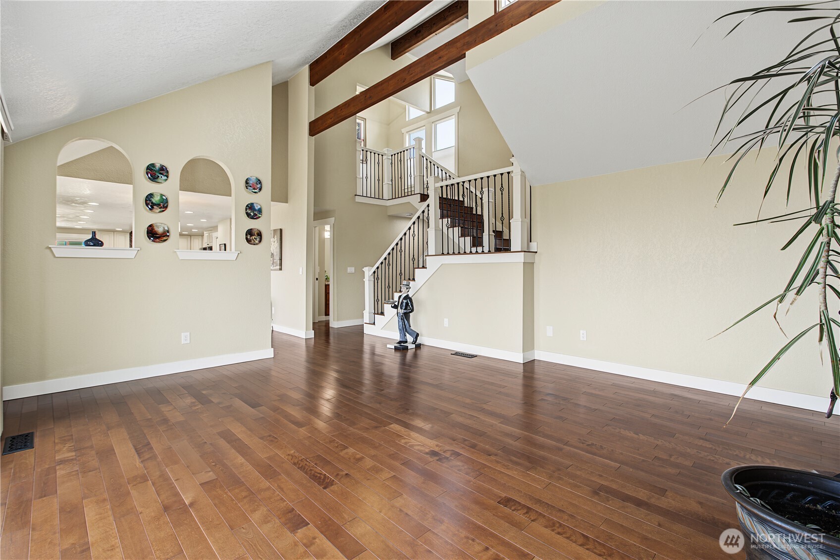 10010 76th Street Property Photo 11