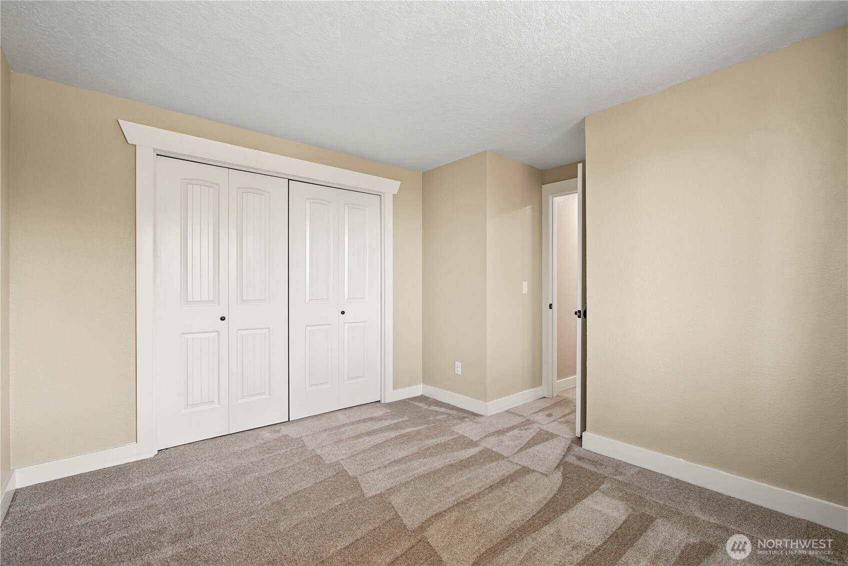10010 76th Street Property Photo 26