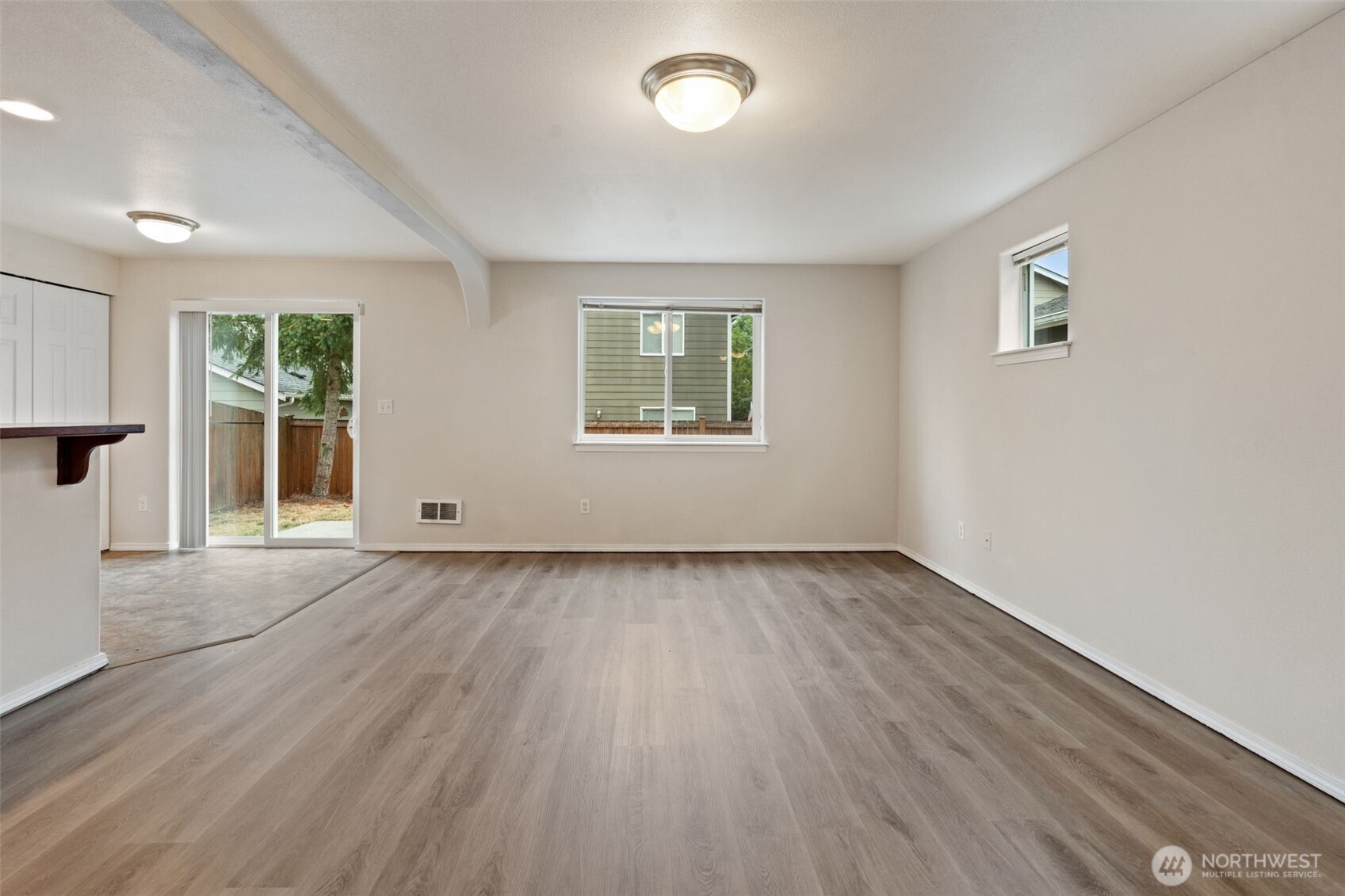 14609 46th Avenue Property Photo 3