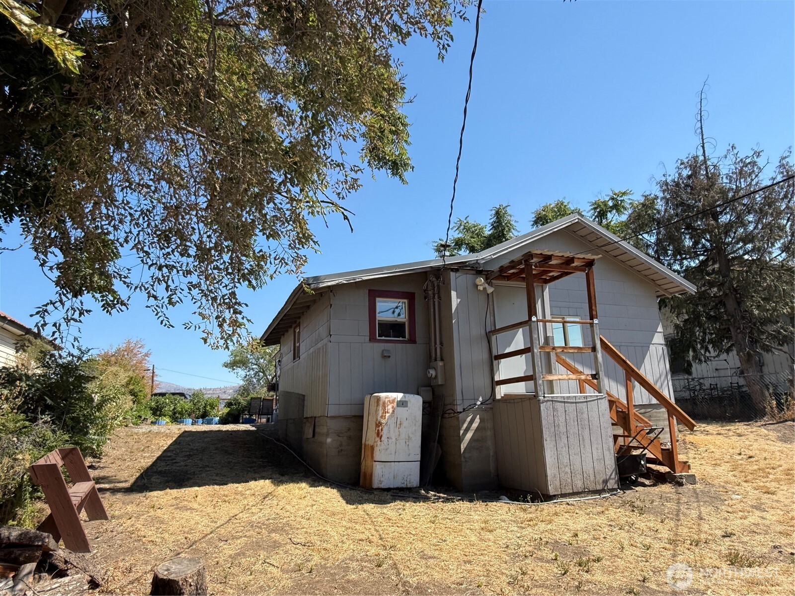 426 Hanford Street Property Photo 3
