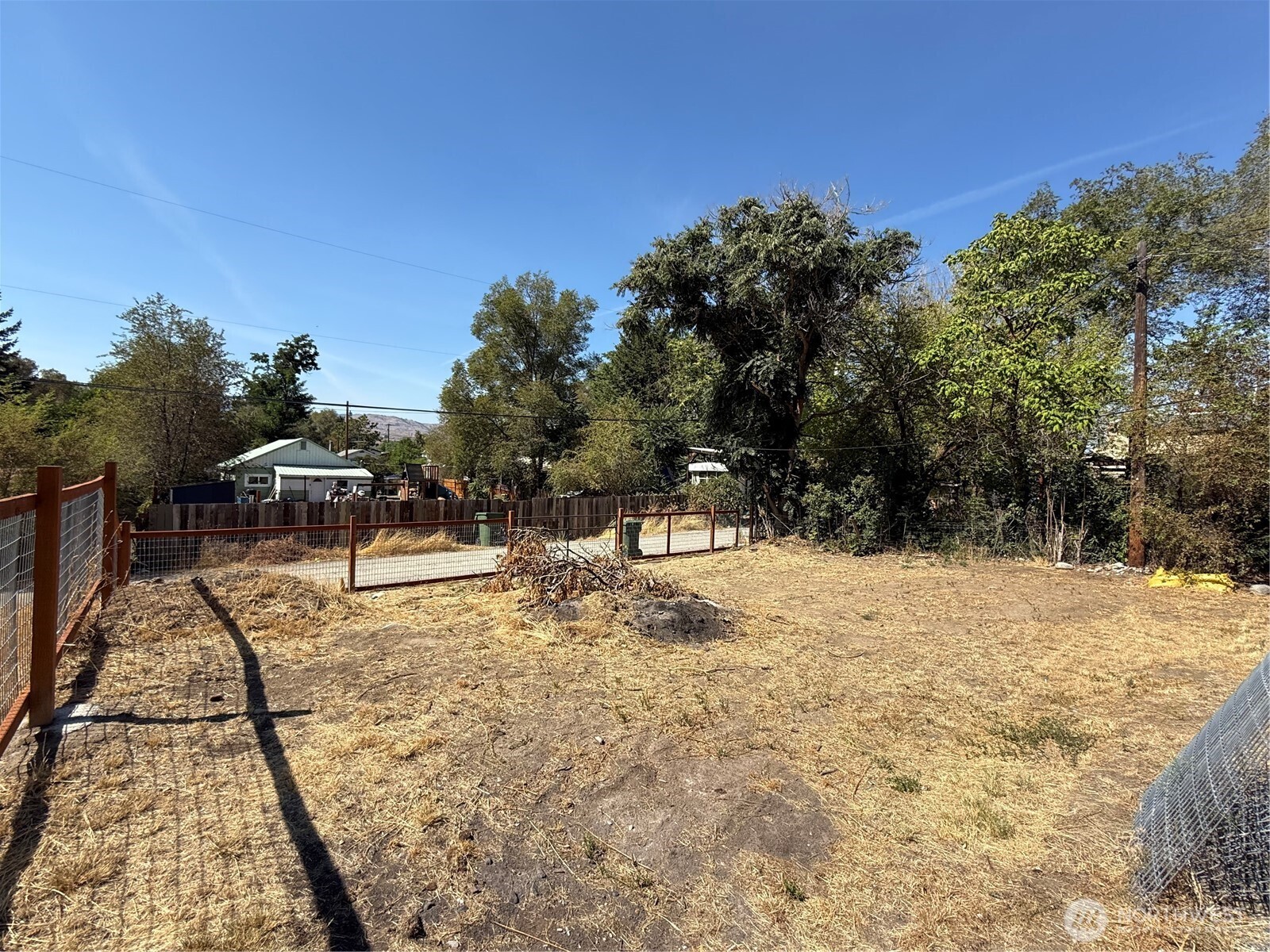 426 Hanford Street Property Photo 5