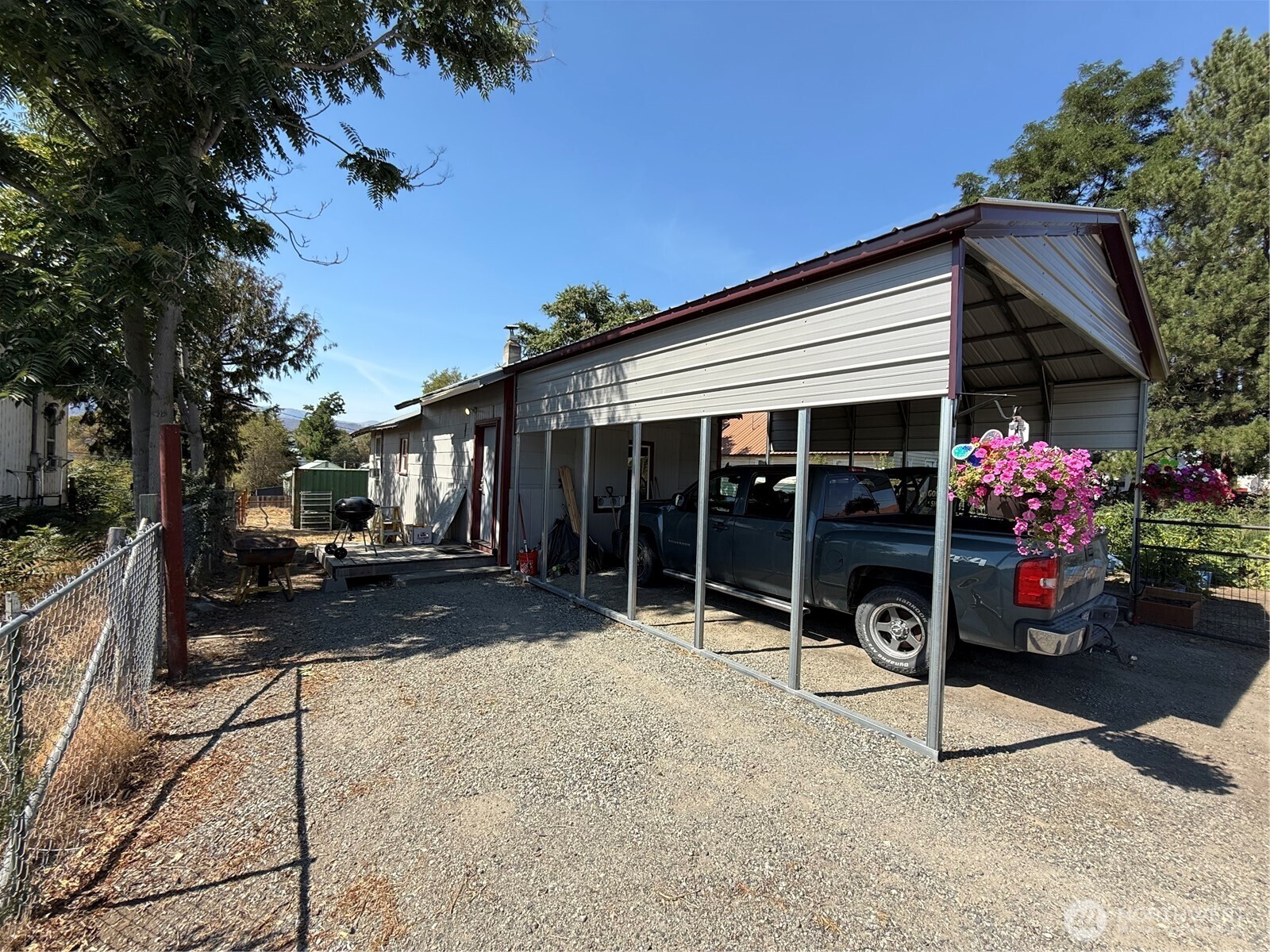 426 Hanford Street Property Photo 30