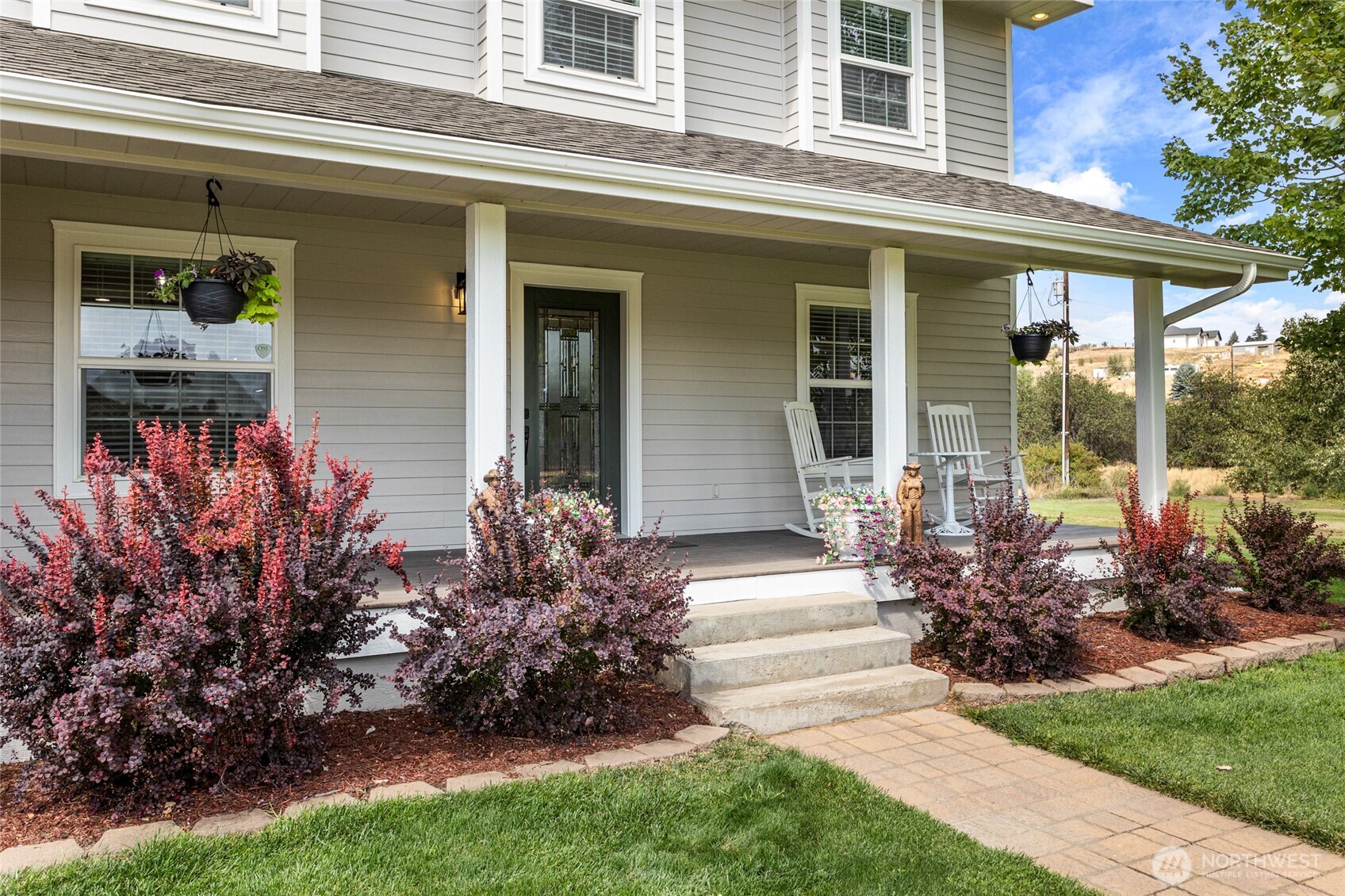14434 Cottonwood Canyon Road Property Photo 2