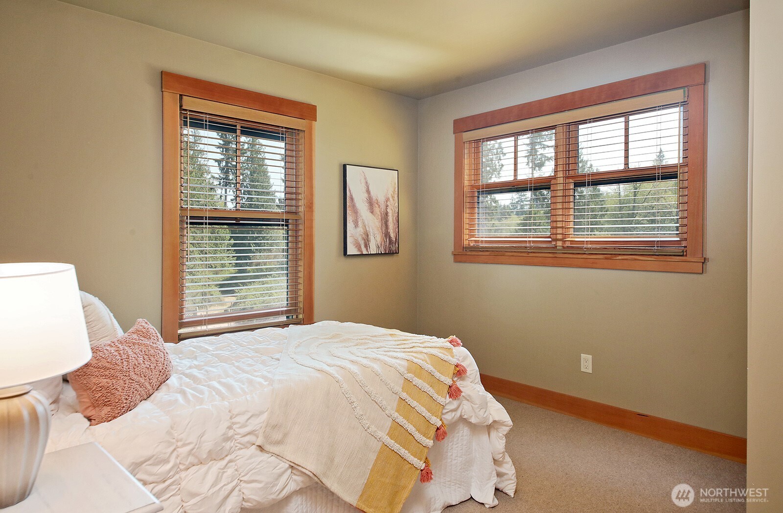 1052 Woodside Lane Property Photo 21
