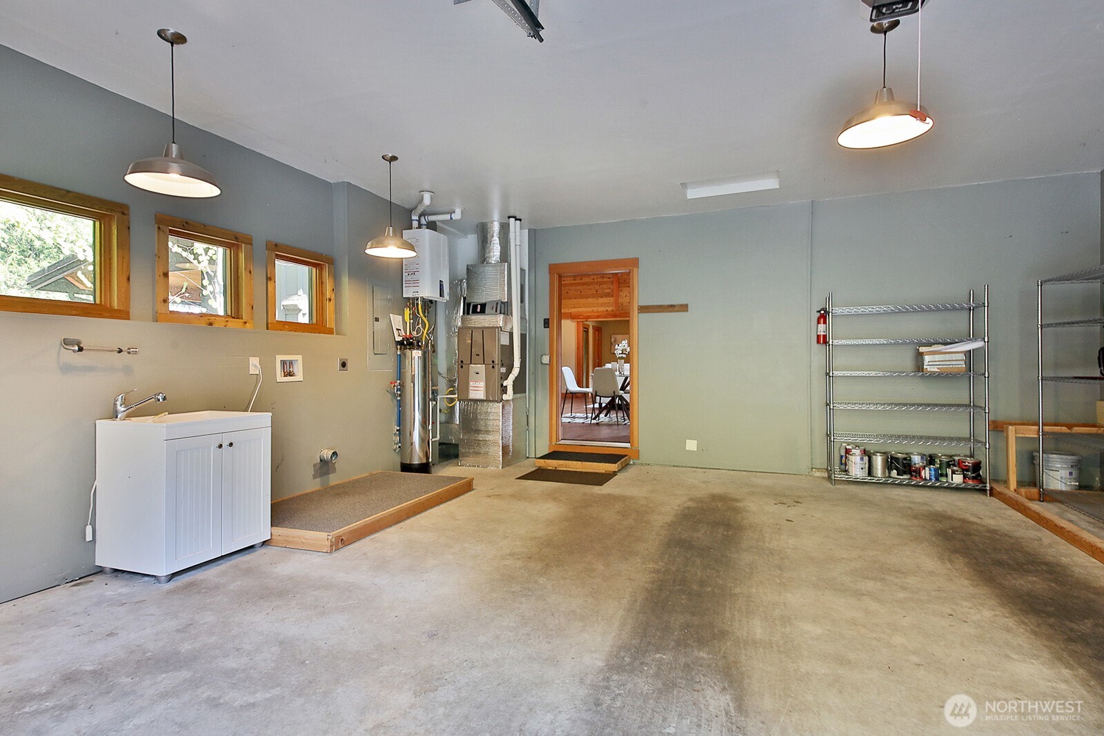 1052 Woodside Lane Property Photo 32