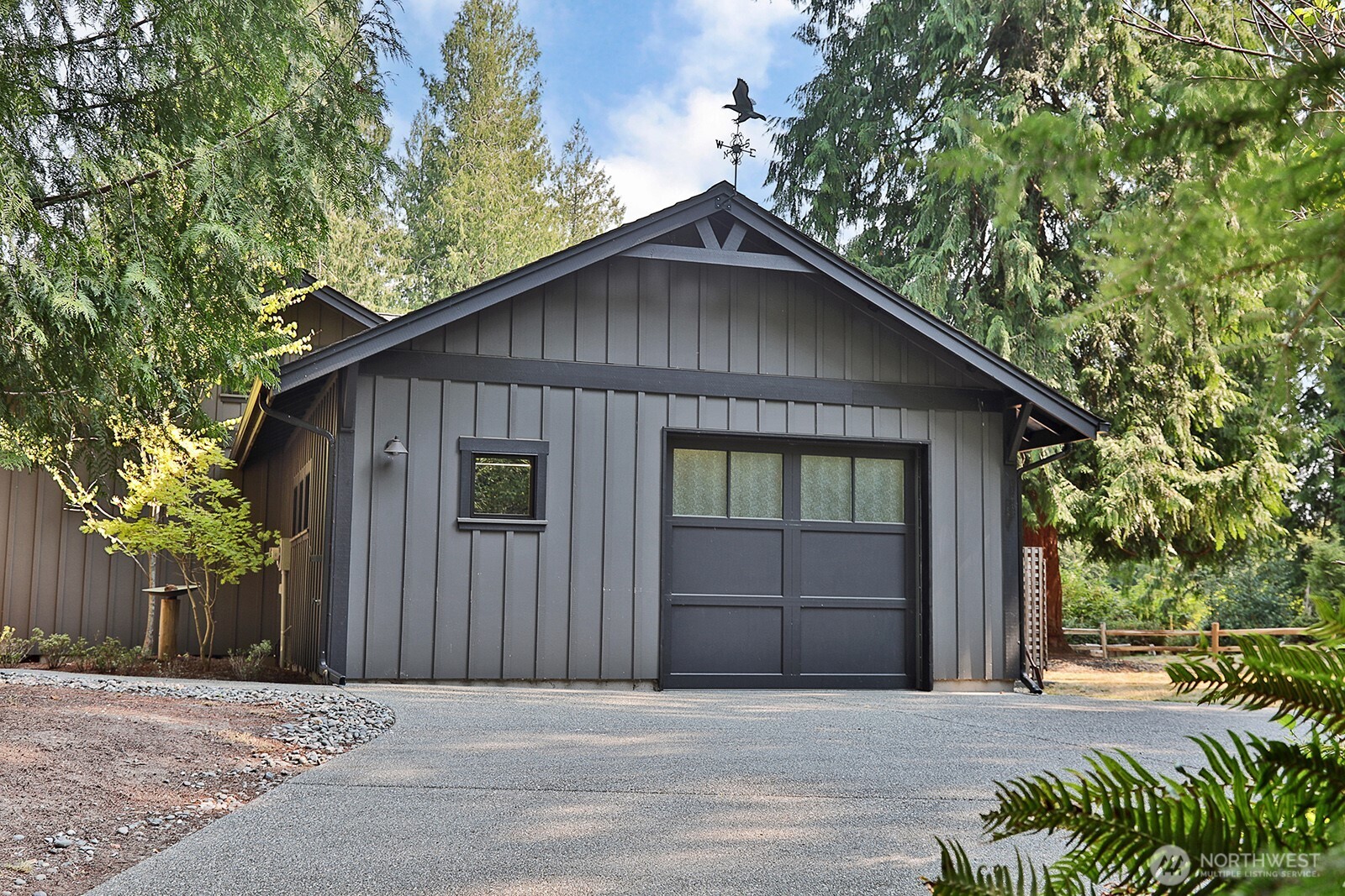 1052 Woodside Lane Property Photo 34