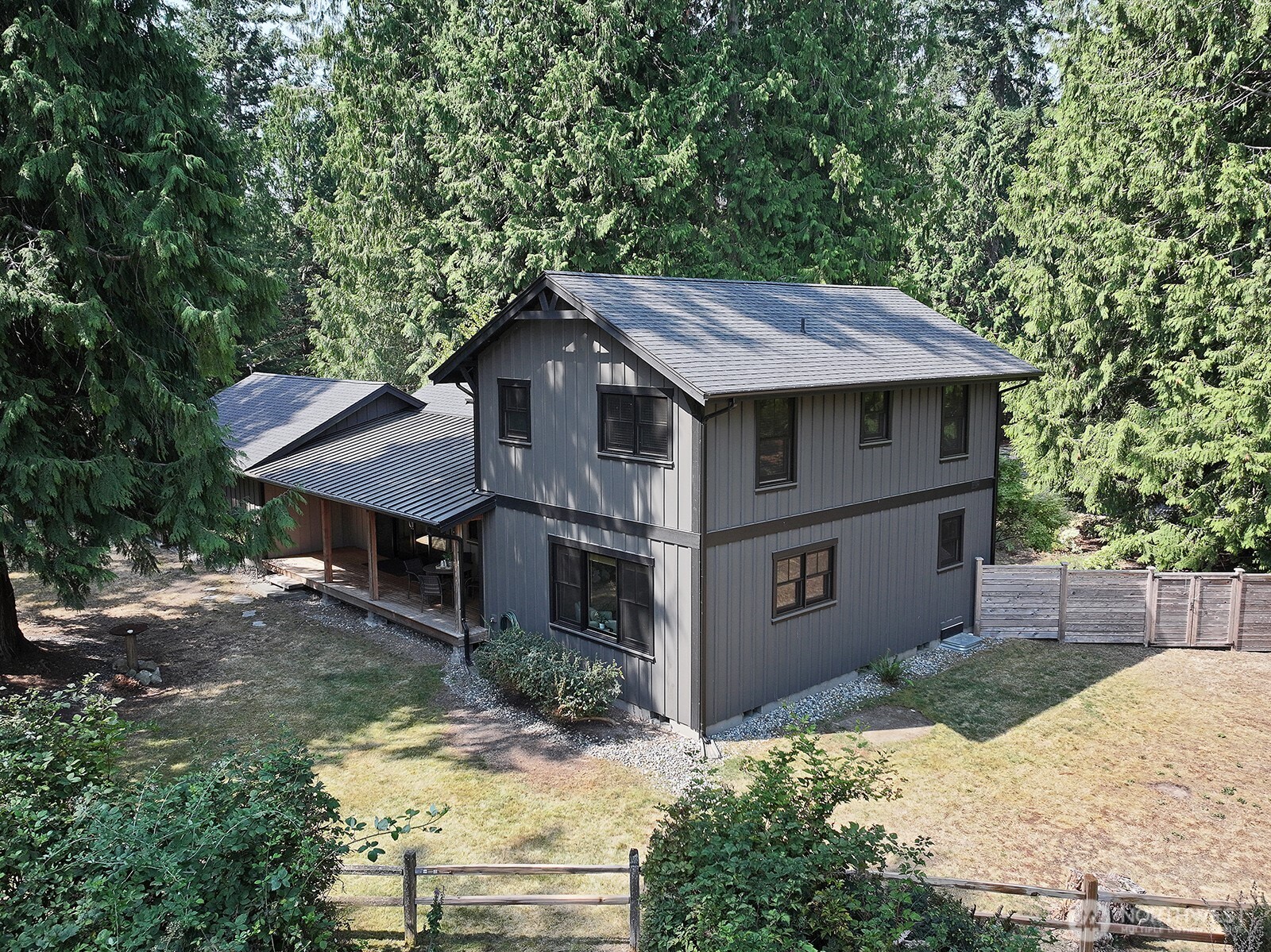 1052 Woodside Lane Property Photo 35