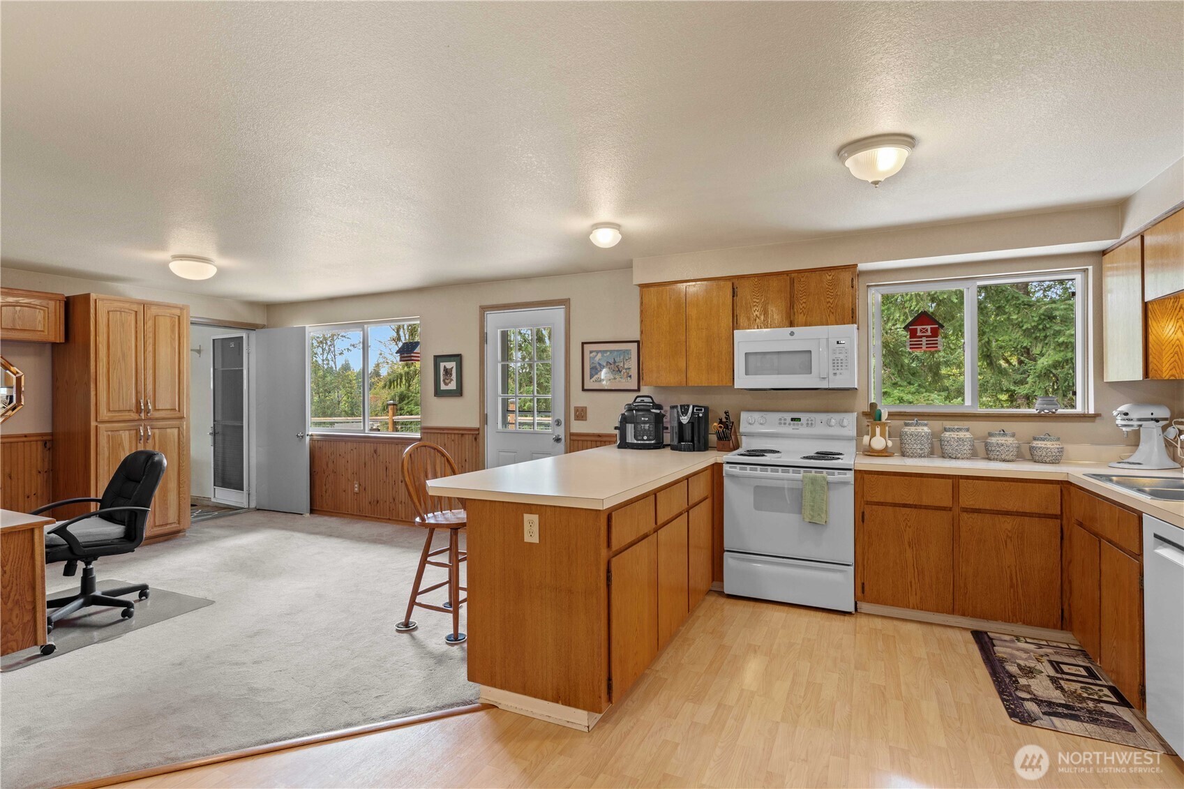 444 143rd Avenue Property Photo 12