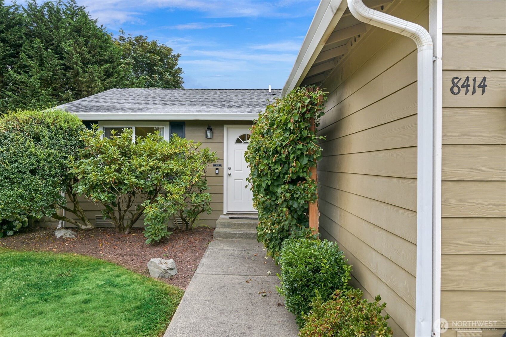 8414 14th Place Property Photo 2