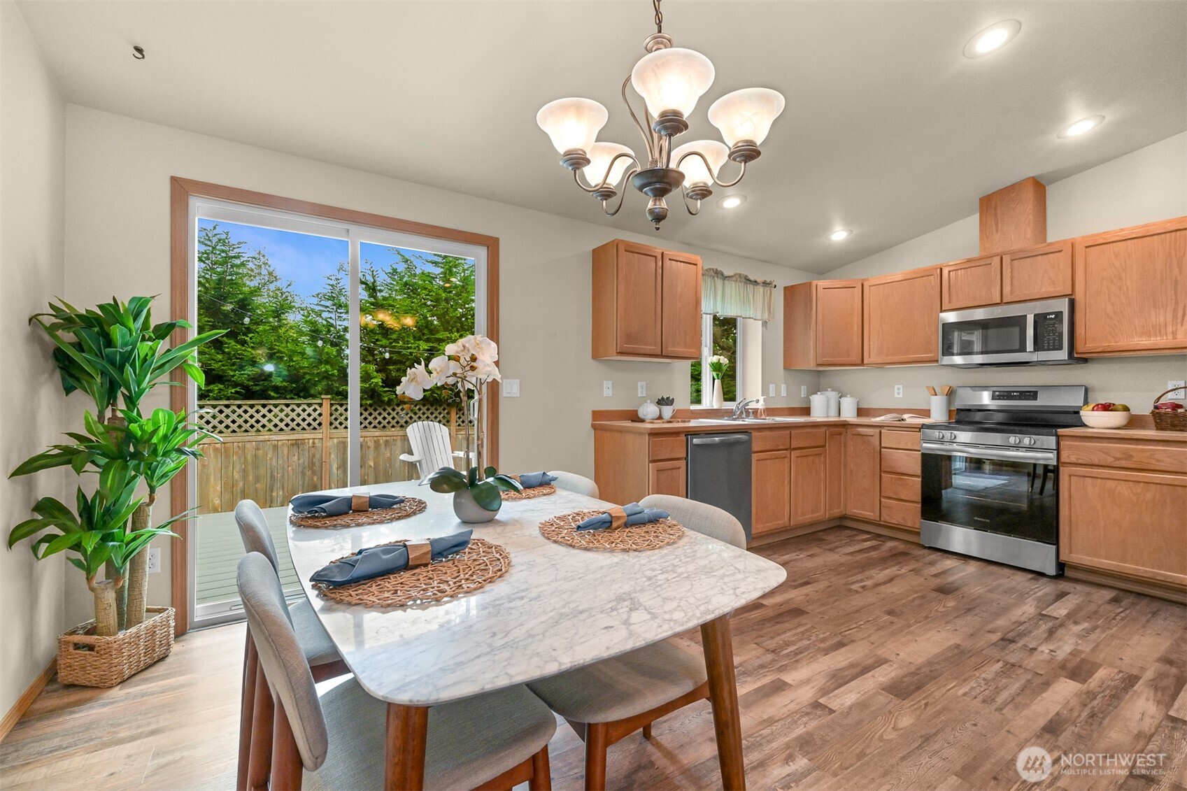 8414 14th Place Property Photo 14