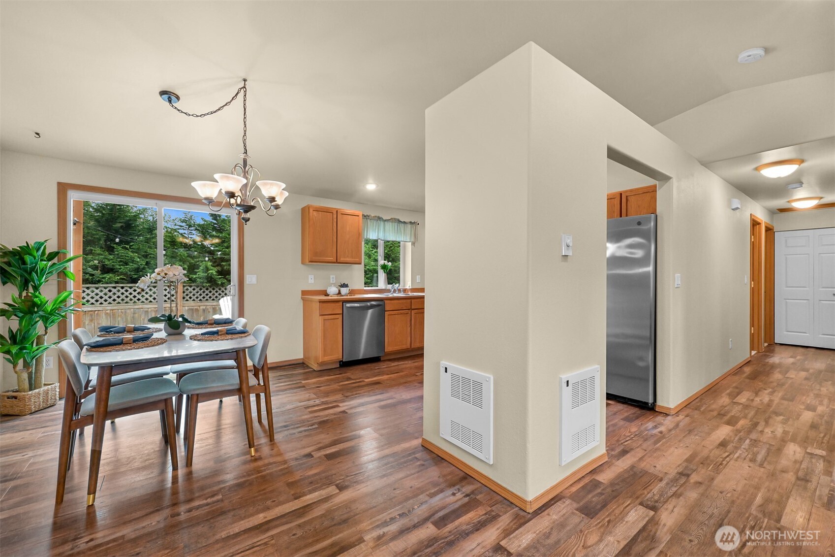 8414 14th Place Property Photo 16