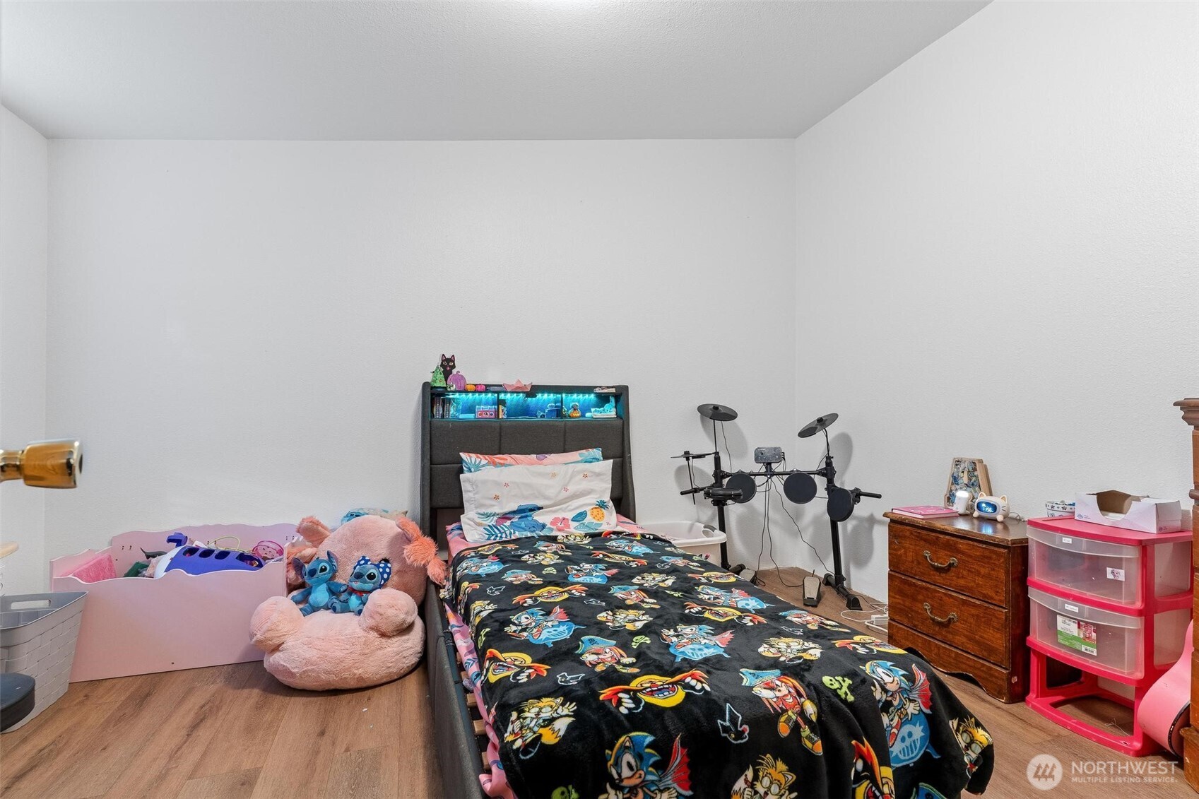 42096 Cedar Street Property Photo 15