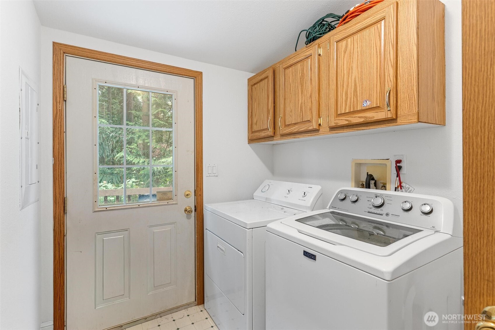 42096 Cedar Street Property Photo 17