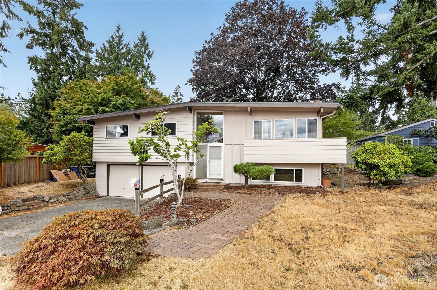609 168th Avenue Property Photo 1