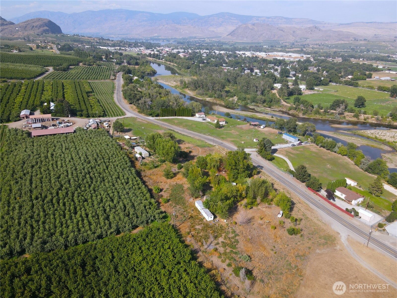 2103 Highway 7 Property Photo 1