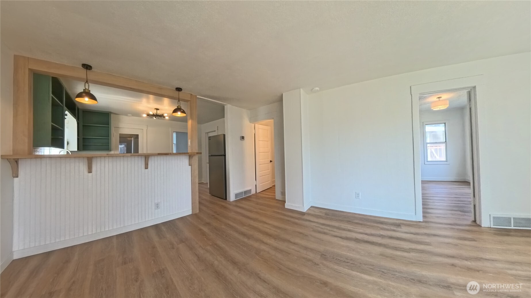 205 E Broadway Street Property Photo 12